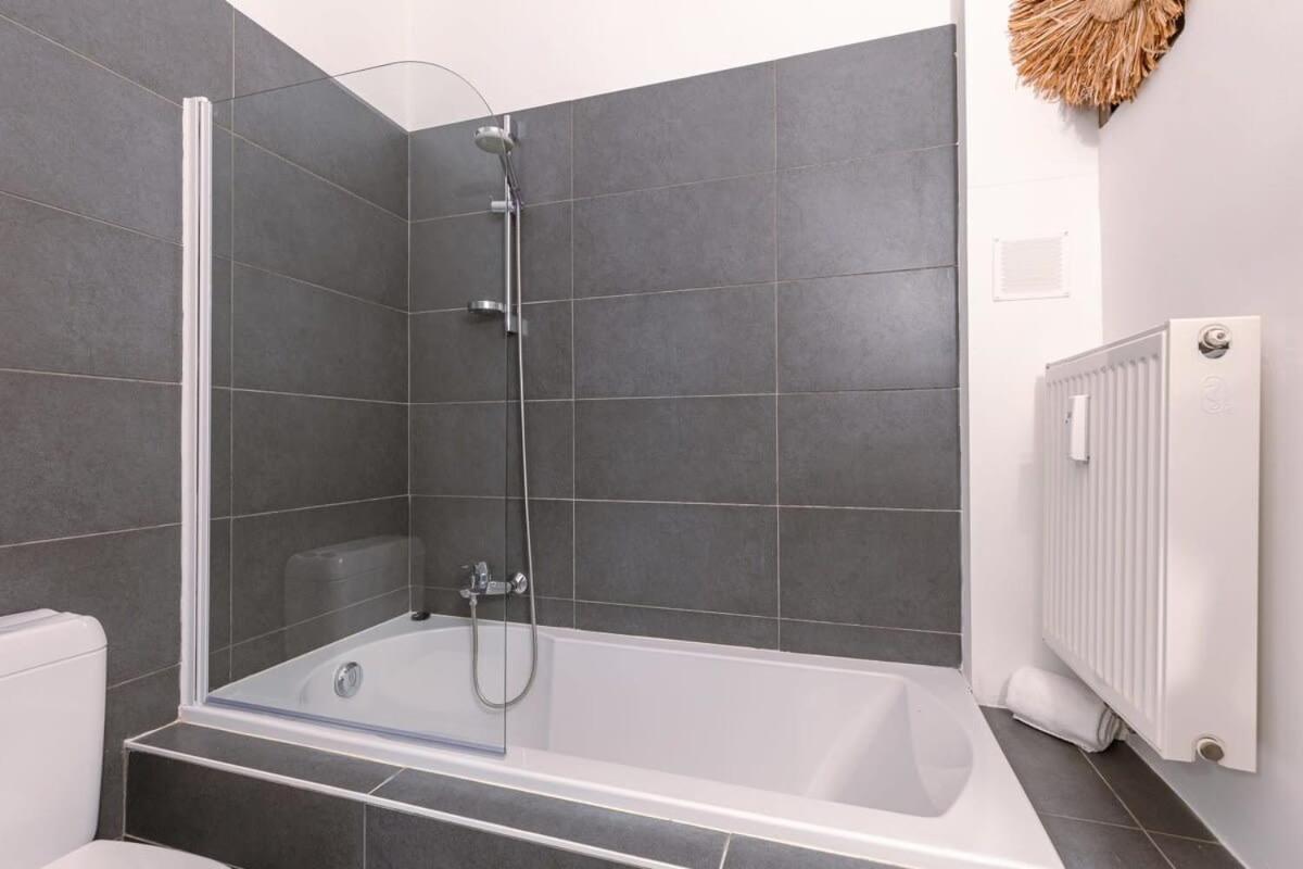 Huswell - Comfy Apartment With Side Seaview And 2 Free Bikes Knokke-Heist Eksteriør bilde